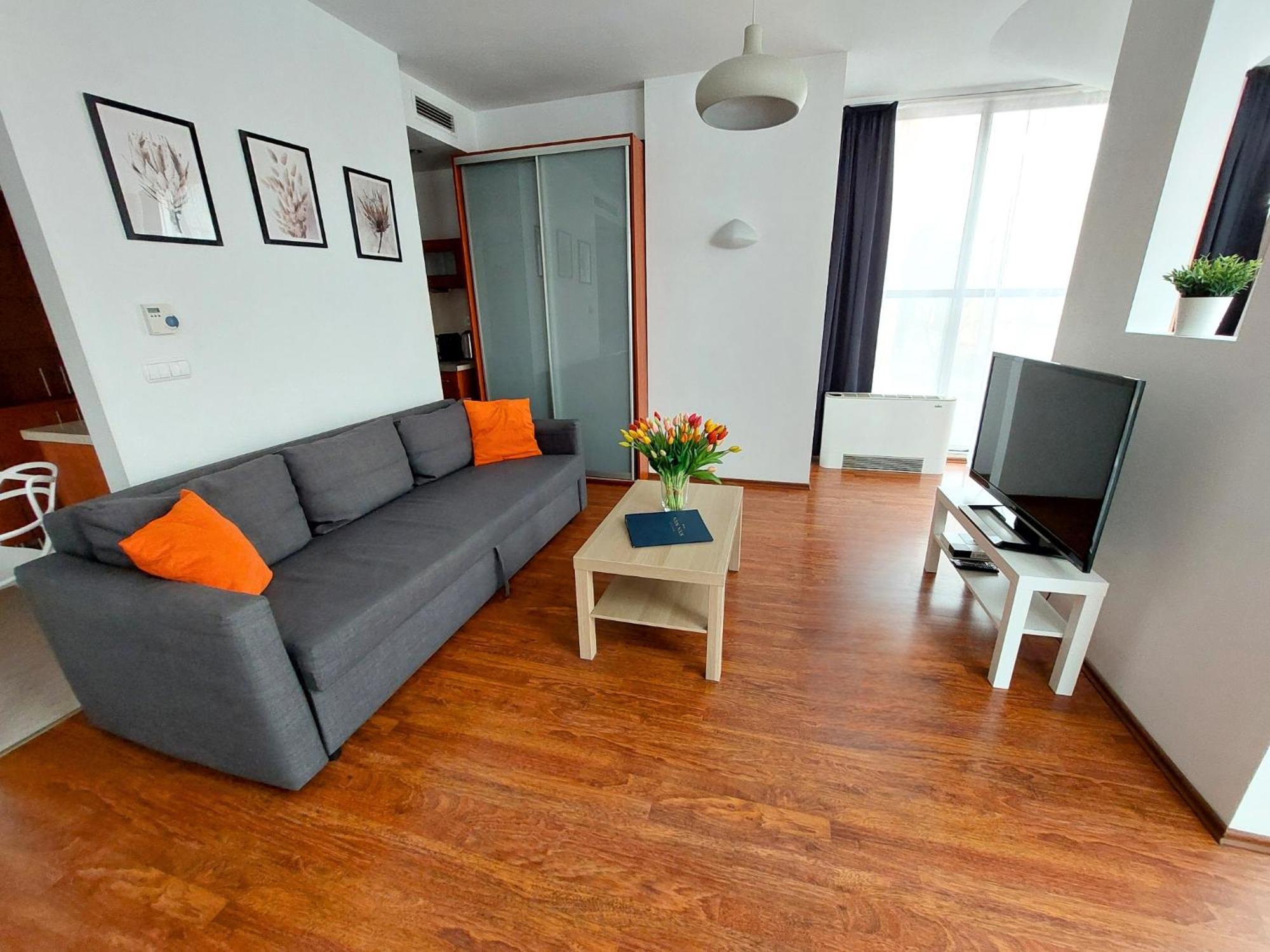 Nook Nook Kazimierza Wielkiego 104 Apartment *